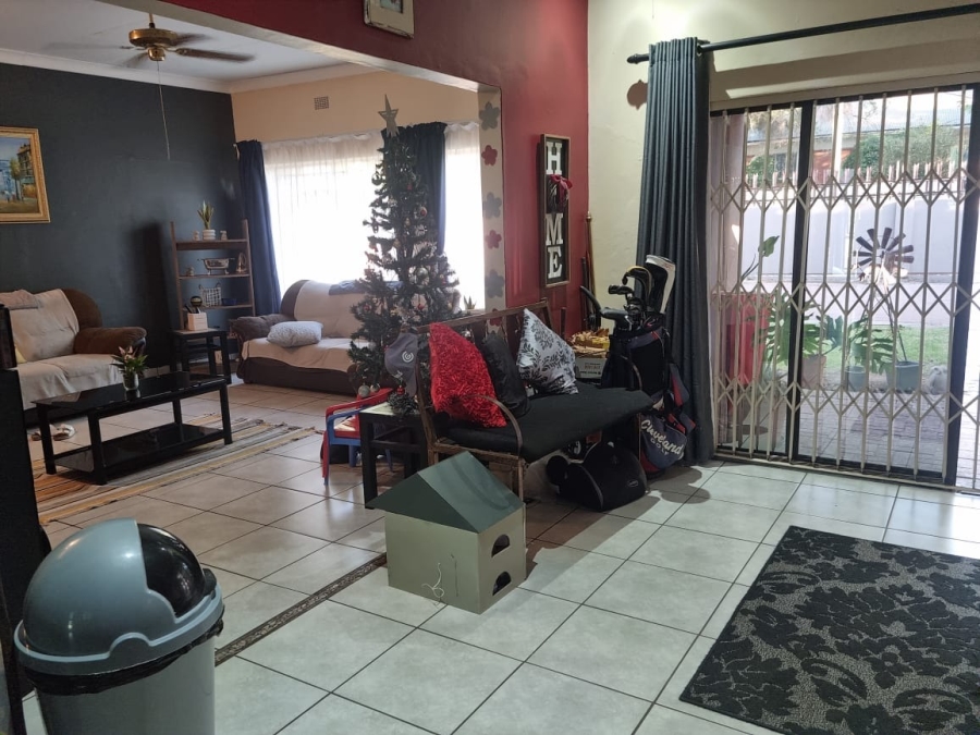 4 Bedroom Property for Sale in Parys Free State